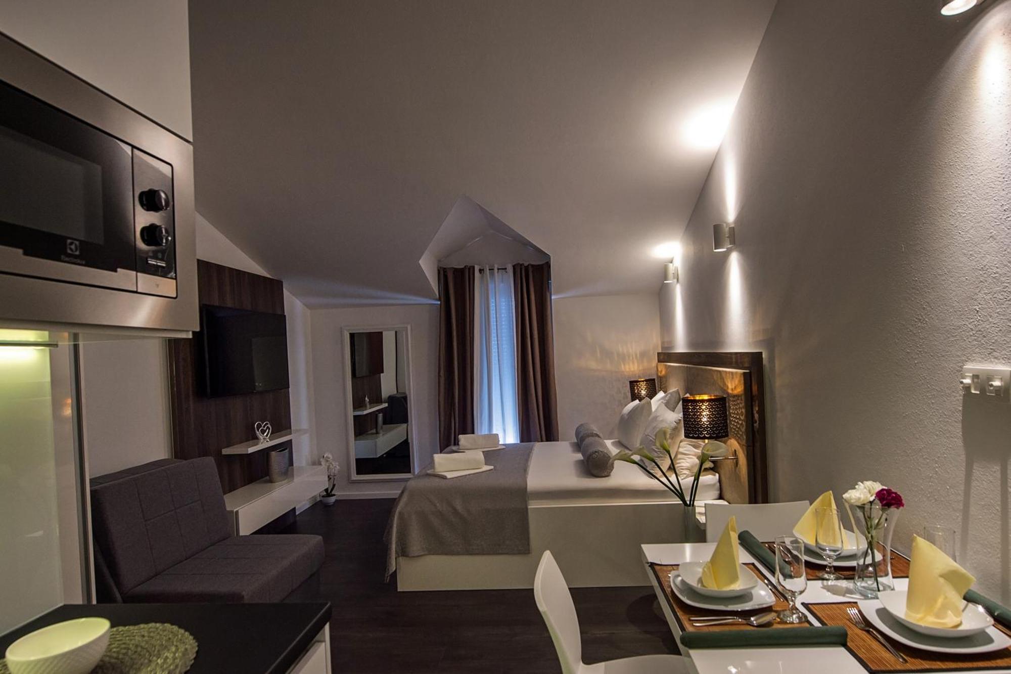 Seaside Apartments With A Swimming Pool Zecevo Rtic, Rogoznica - 8366 Номер фото