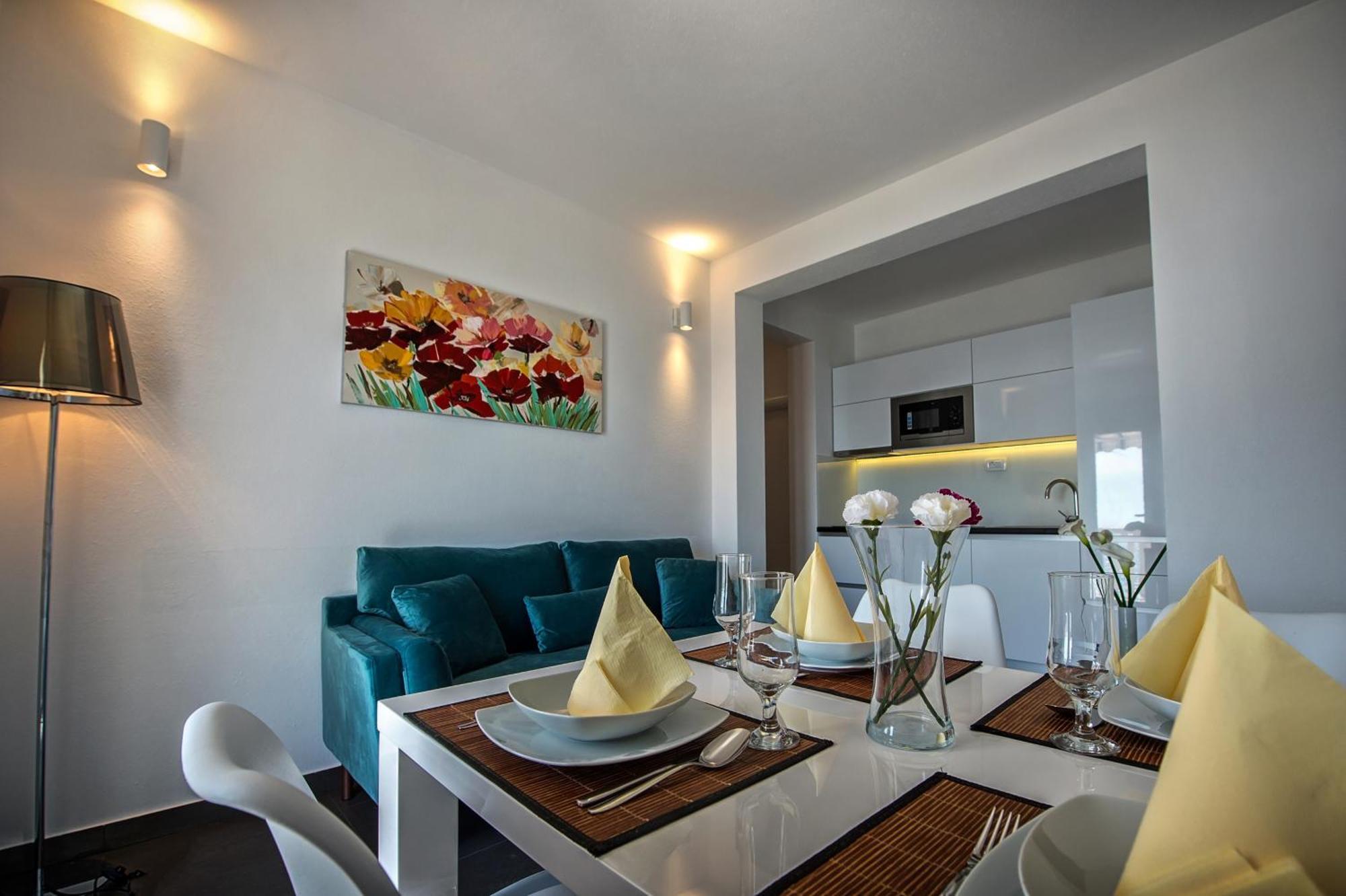 Seaside Apartments With A Swimming Pool Zecevo Rtic, Rogoznica - 8366 Номер фото