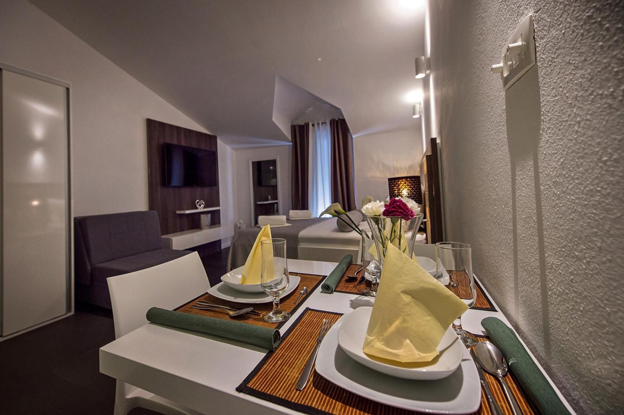 Seaside Apartments With A Swimming Pool Zecevo Rtic, Rogoznica - 8366 Номер фото